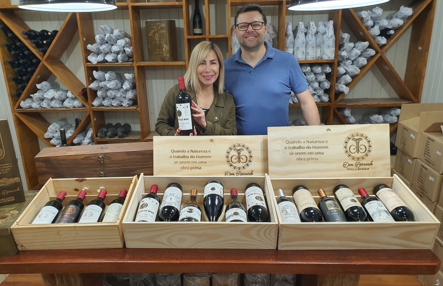Clients will love this visit and tasting. The owner of Don Bernardo winery, Mateus, is a real character.